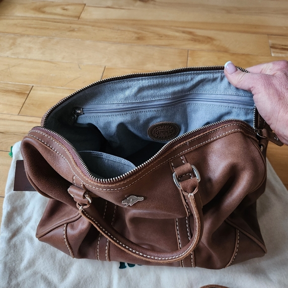 Roots Brown Tribe Leather Bag - Picture 4 of 8